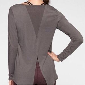 High low long sleeve Athleta Top